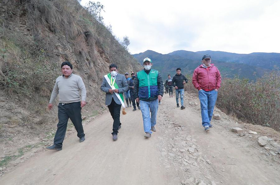 Mphco mejora 34 km. de carreteras