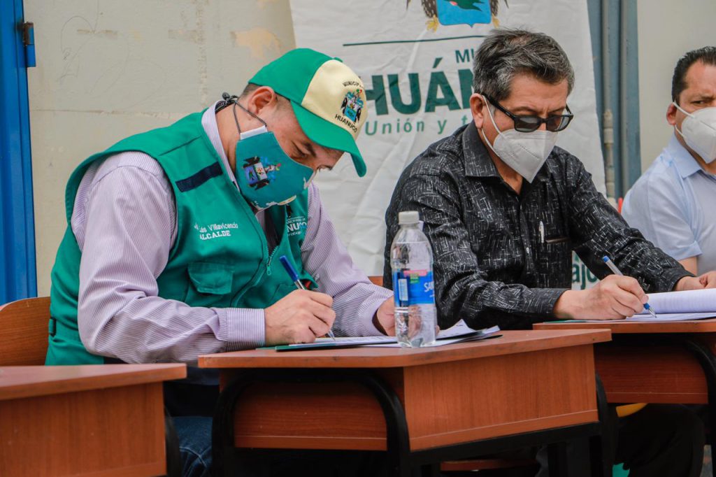 Mphco. entrega terrenos para construir I.E. “José Gálvez” en Las Moras