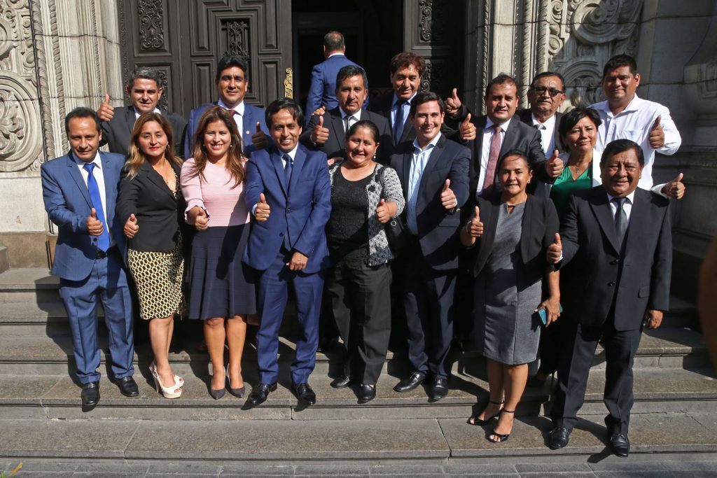 Congresista Lusmila Pérez pide disculpas por “error político”