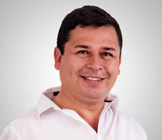 Crisis política se solucionará con decisión del Tribunal Constitucional