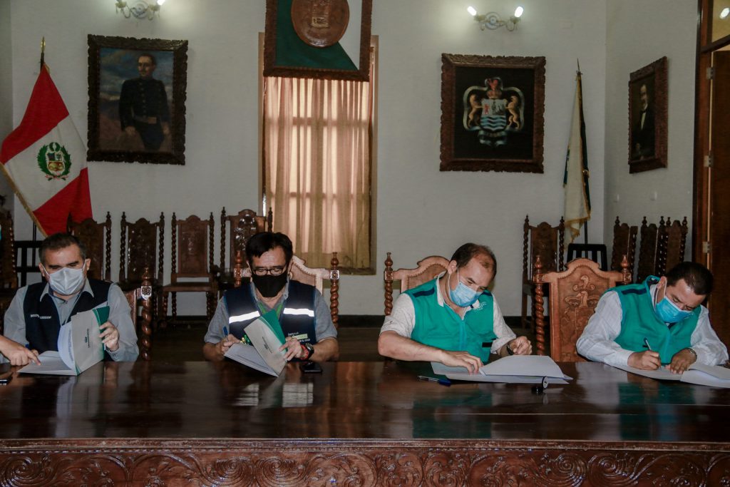 Municipalidad de Huánuco dona terreno para centro de salud mental