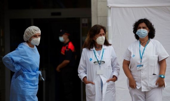 Medicos de Barcelona apelan al sacrificio de la población ante la tercera ola del virus