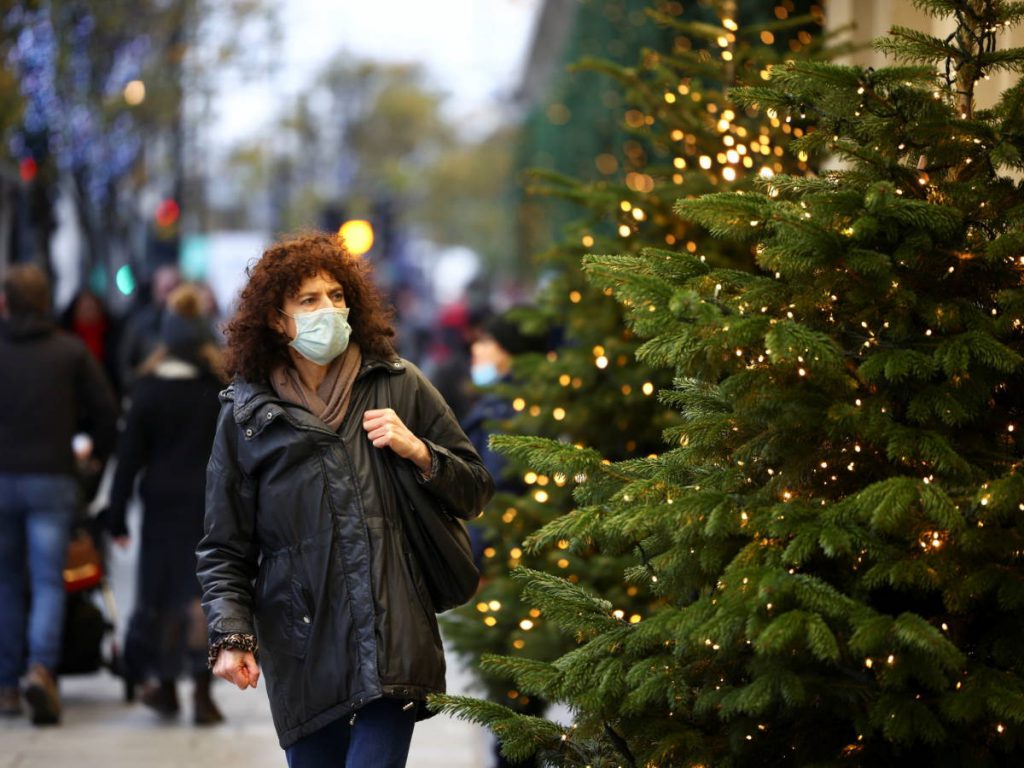 El mundo se prepara para unas Navidades inéditas marcadas por el COVID-19