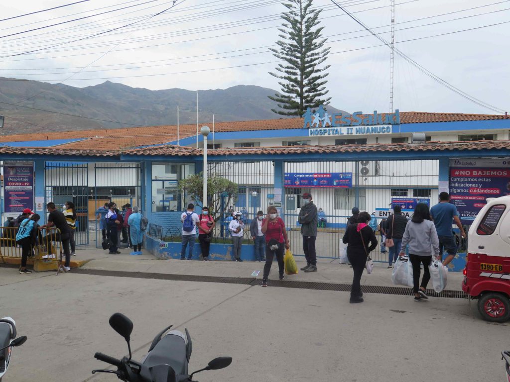 Por falta de camas UCI buscan trasladar a pacientes que no tengan coronavirus