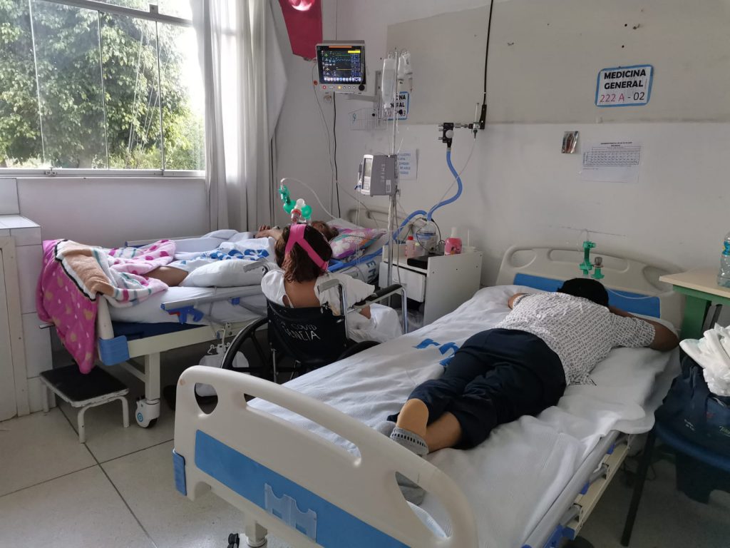 Aumentan las muertes por COVID-19 y faltan especialistas: 94 muertos en 15 días