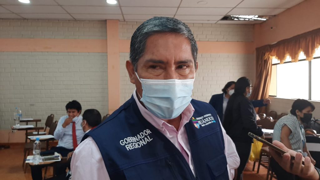 Gobernador de Huánuco: Atención "está a punto de colapsar" por falta de recursos humanos