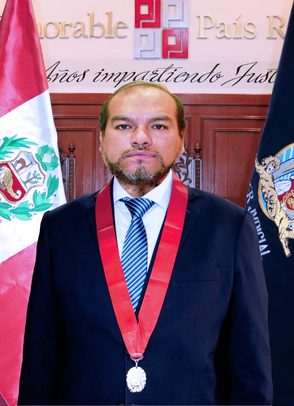 Juez Superior Richard Ninaquispe Chávez asume presidencia de la Corte De Huánuco