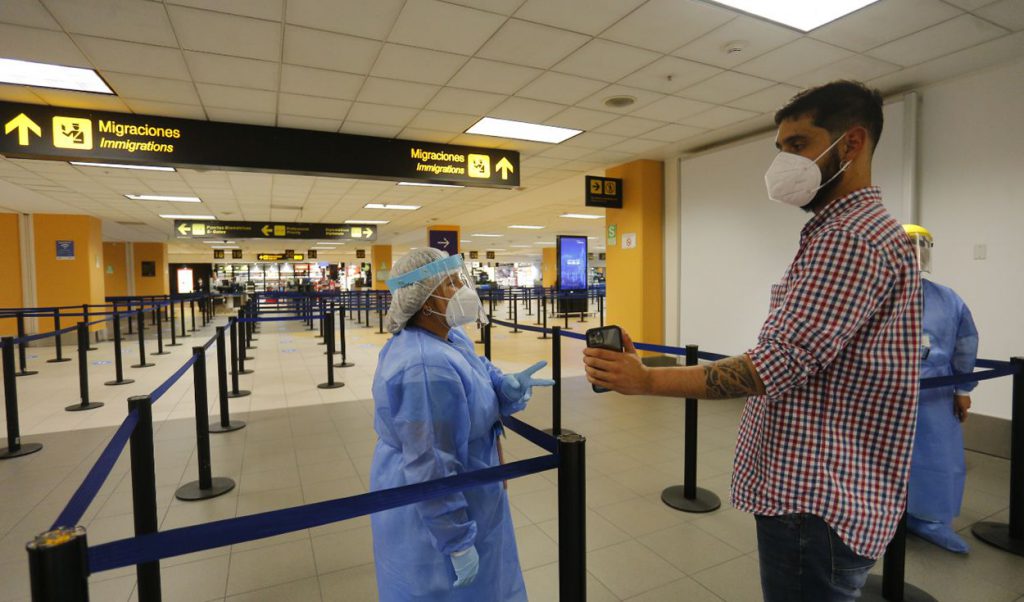 A partir de hoy personas que lleguen del extranjero para ir a regiones cumplirán cuarentena en Lima