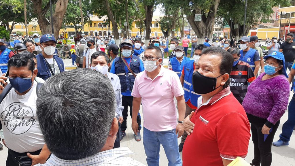 Trabajadores de la Municipalidad de Huánuco protestaron exigiendo respeto a los pactos colectivos