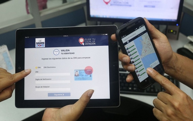 Más de 3.5 millones de peruanos eligieron su local de votación
