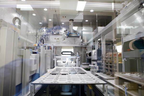 Científica española trabaja en vacuna contra la COVID-19 que protegerá durante años