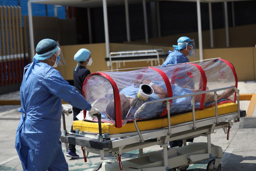 Perú registra 1 293 497 nuevos casos y 45 487 muertes por coronavirus