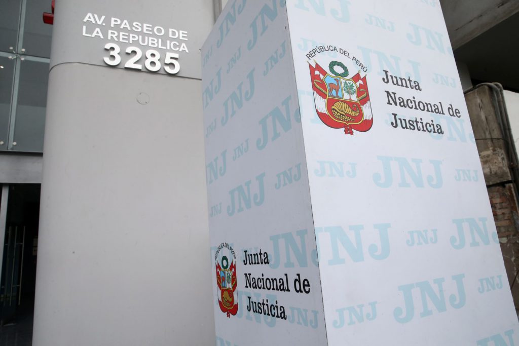 JNJ ASEGURA QUE NINGUNO DE NUESTROS MIEMBROS HA RECIBIDO LA VACUNA COVID-19