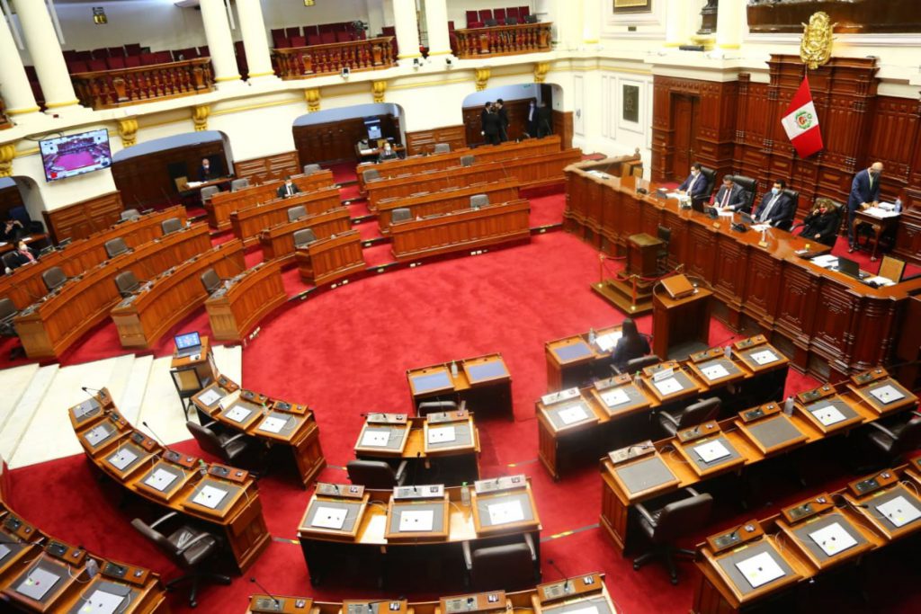 Congreso aprueba crear comisión investigadora en caso de vacunas