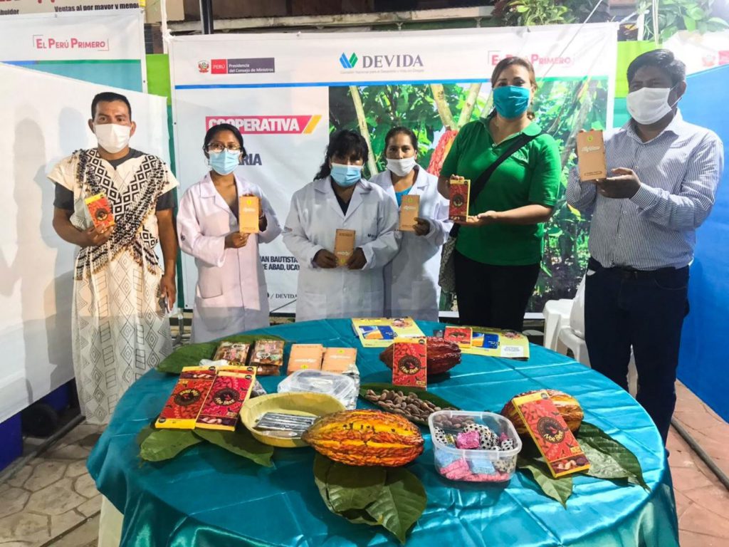 Comunidades indígenas de Huánuco se benefician con proyectos alternativos