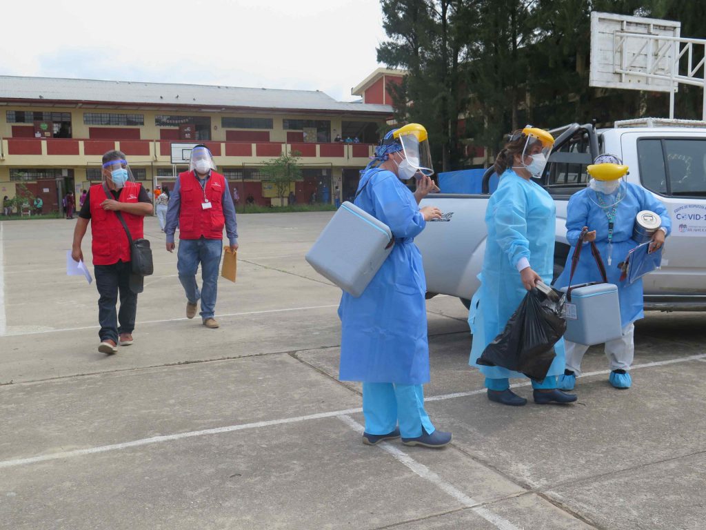 Contraloría encuentra diferencias entre padrón de vacunación y número de personal de salud