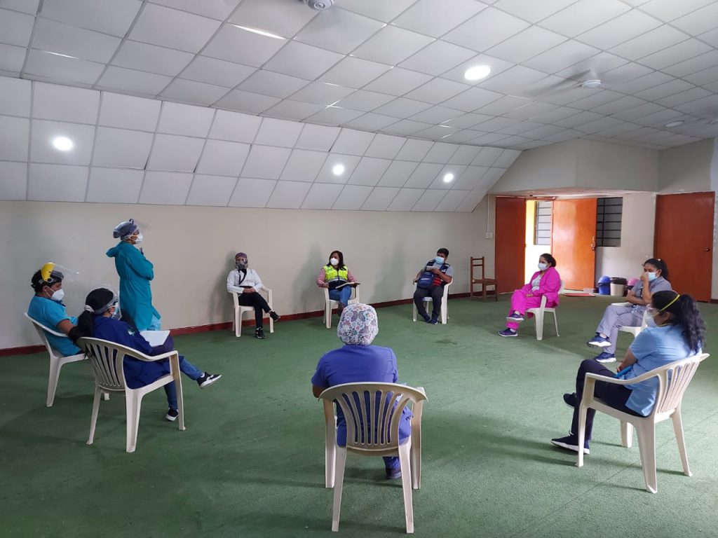 Conforman comité para atender reacciones adversas a la vacuna contra el COVID-19