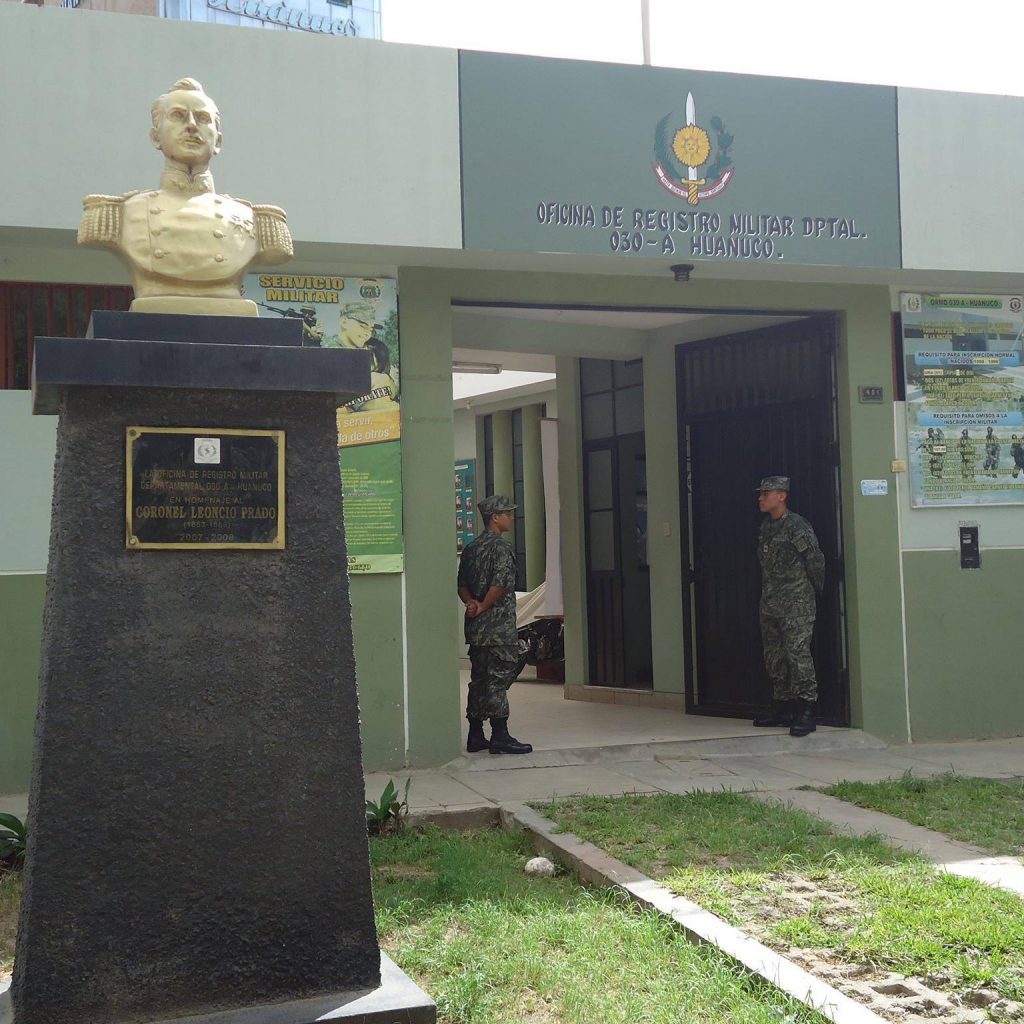 Exhortan a jóvenes inscribirse en el registro militar y evitar multas