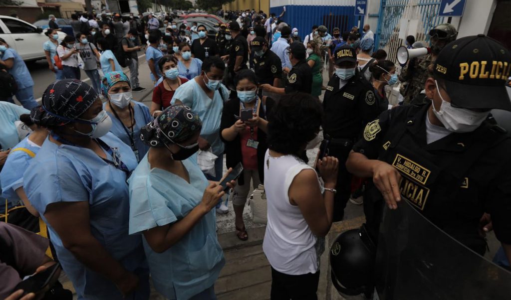 Personal de salud denuncia que no aparece en el padrón