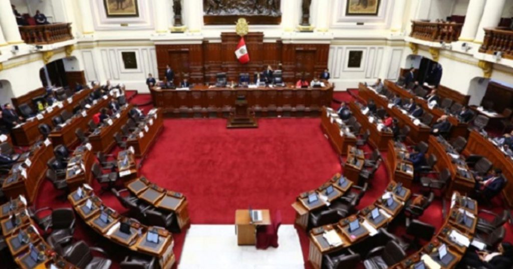 Congresistas insisten en que regiones y privados compren vacunas