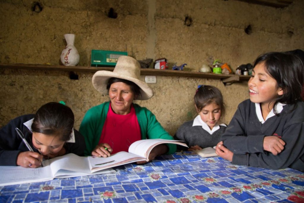 Hasta 118 millones de mujeres cayeron en la pobreza debido a la pandemia