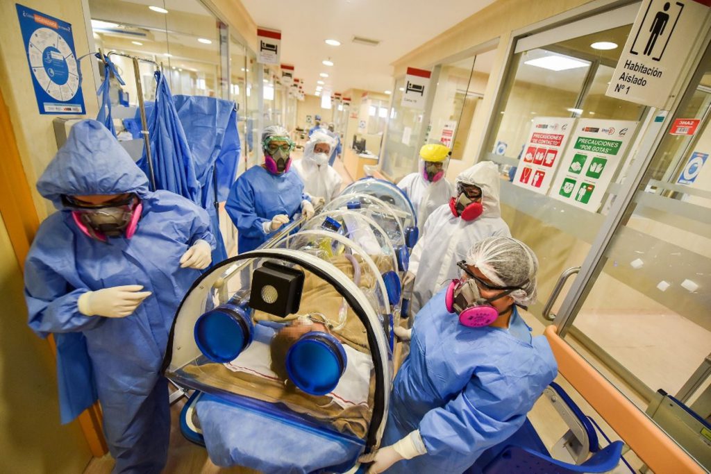 Febrero registró las cifras más altas de mortalidad y hospitalizaciones por COVID-19