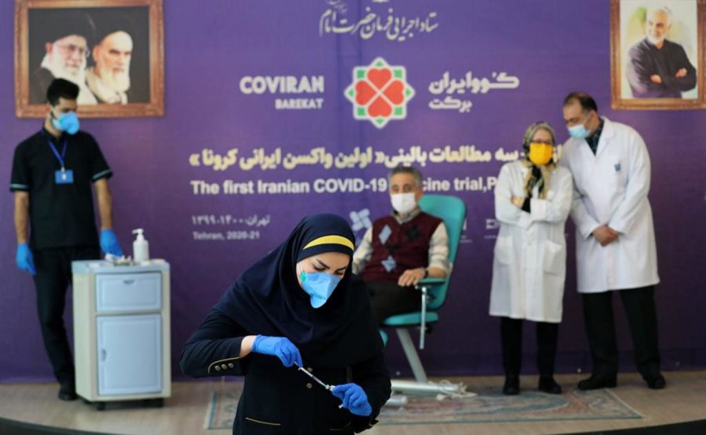 Irán presenta su tercera vacuna anticovid y lanza sus ensayos clínicos