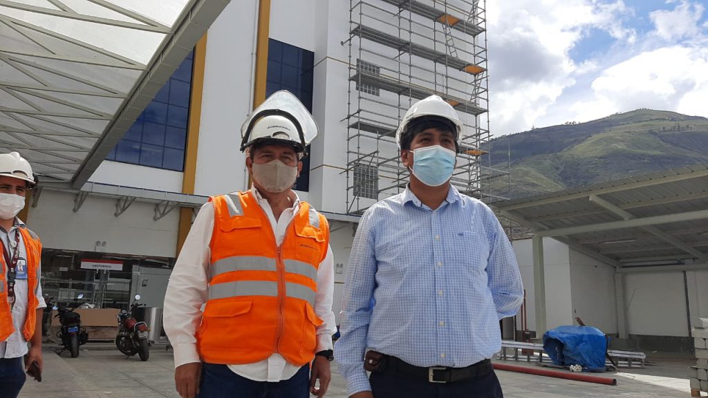 Constataron avances del hospital Hermilio Valdizán