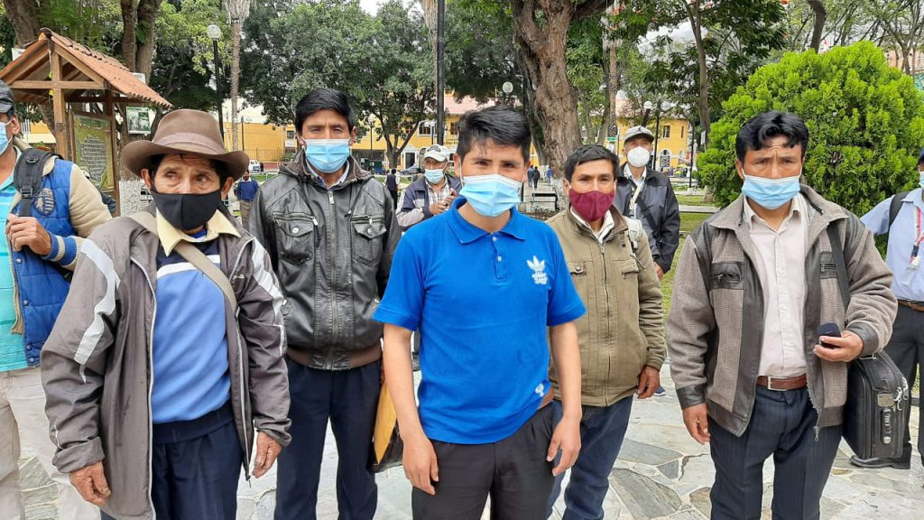 Alcaldes de centros poblados exigen pago de sueldo