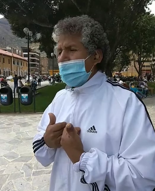 Candidato al Congreso promueve cadena solidaria de balones de oxígeno para enfermos de COVID