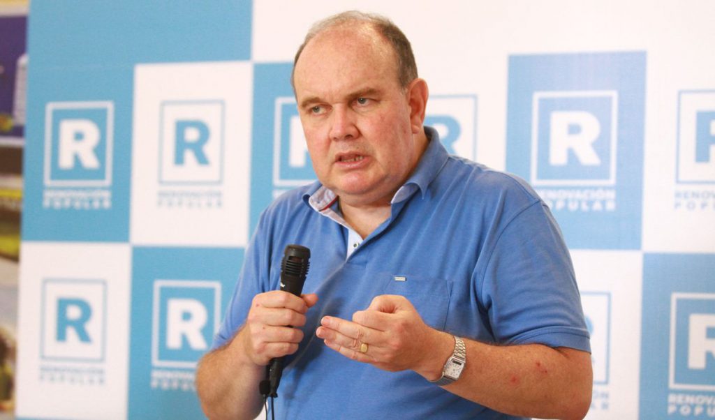 Hoy llega a Huánuco López Aliaga