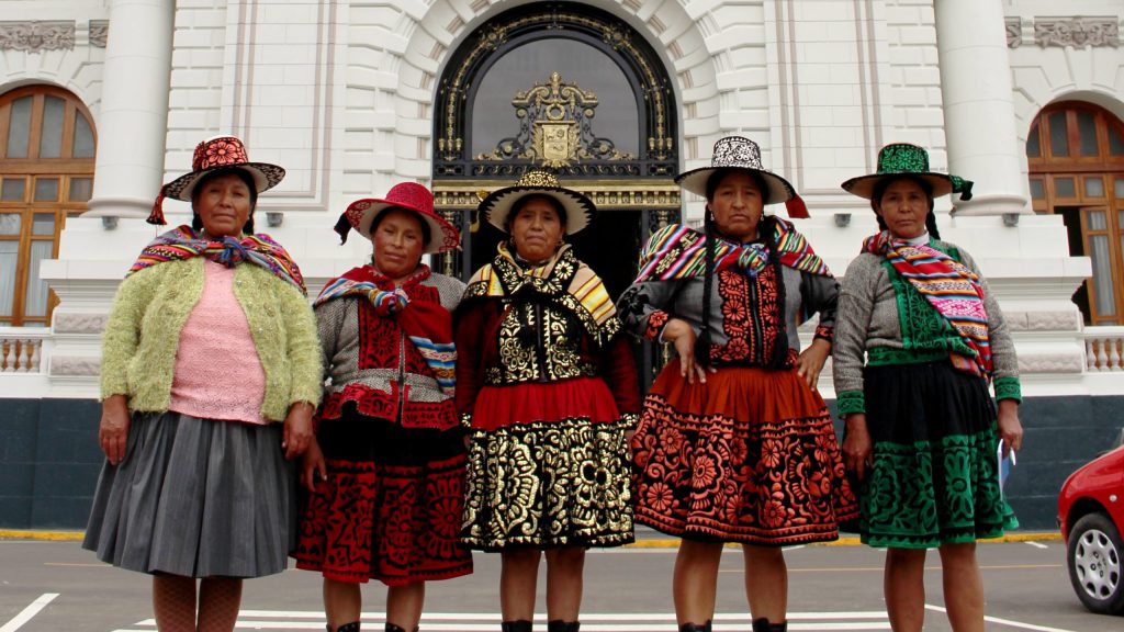 La Fiscalía de Perú formalizó el lunes una denuncia penal contra el expresidente Alberto Fujimori