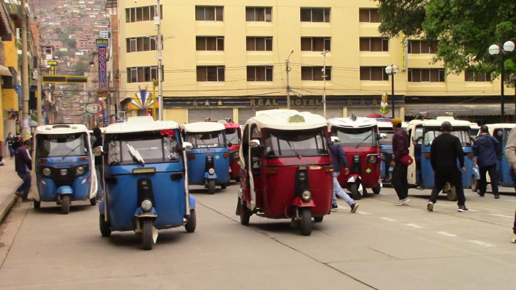 Transportistas menores se suman al paro nacional