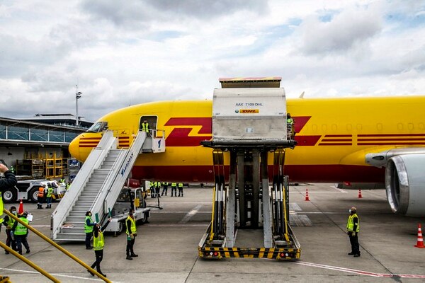 Vacunas del sistema Covax empiezan a llegar a Latinoamérica