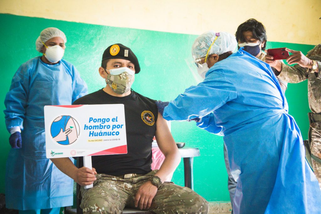 Efectivos del Ejército de Huánuco son los primeros en ser inmunizados con vacunas Pfizer