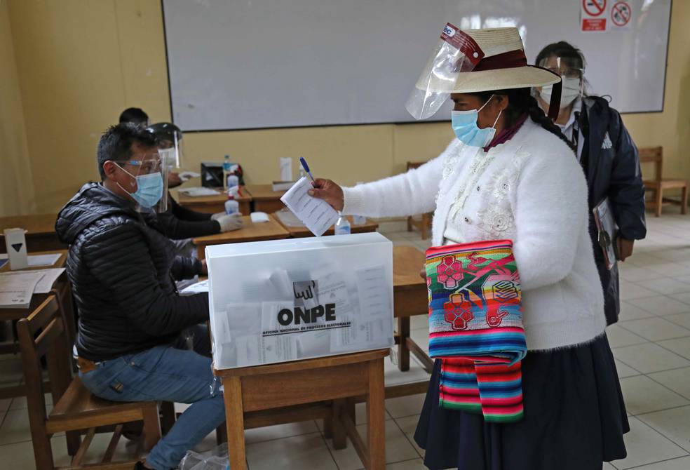 Más de 6,5 millones de peruanos no asistieron a votar