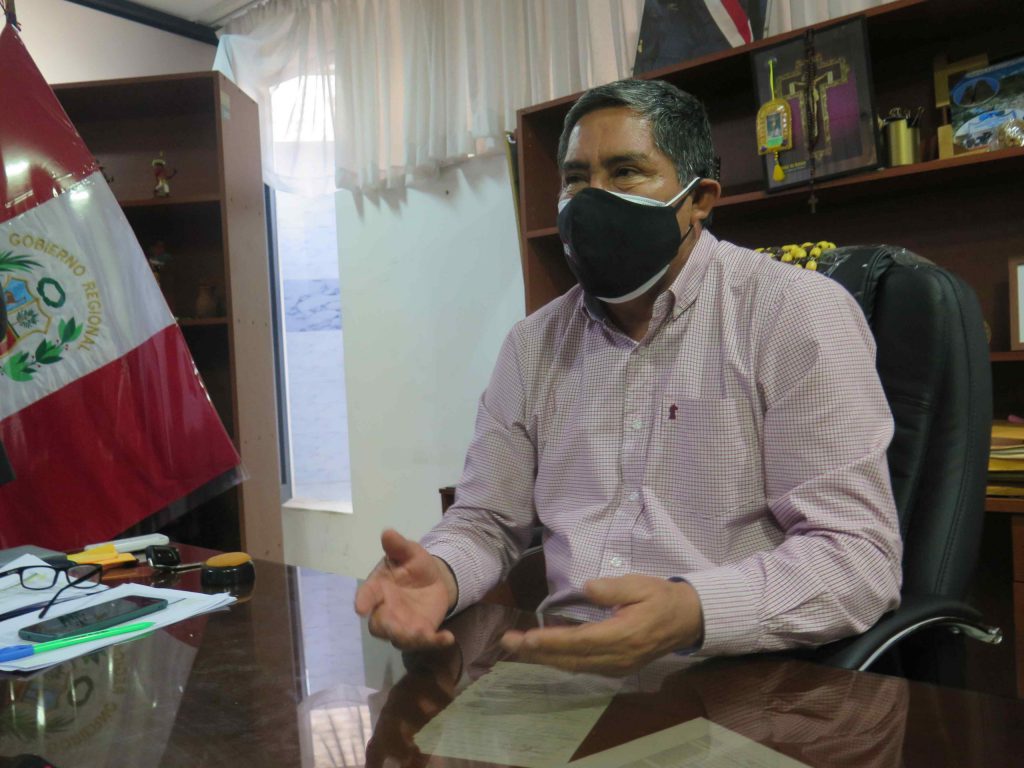 Se burla de denuncias