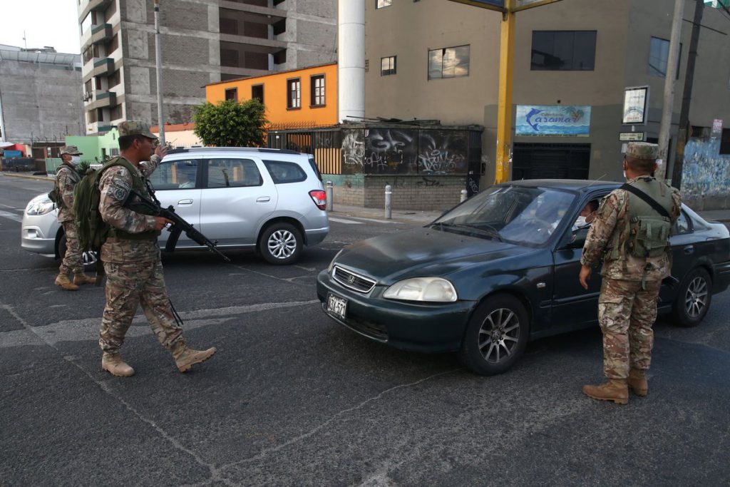 Vehículos particulares pueden circular durante día el día de hoy