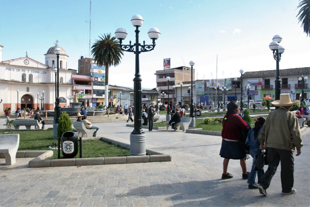 Alcalde de Chota se ofrece a organizar debate entre Castillo y Fujimori