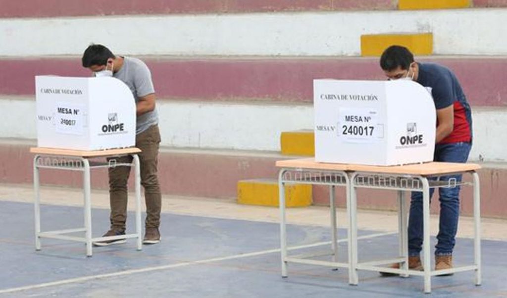Reniec: jóvenes de 18 años con DNI amarillo podrán votar
