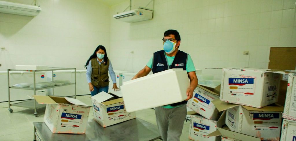 Más de 4300 dosis de AstraZeneca llegaron a Huánuco