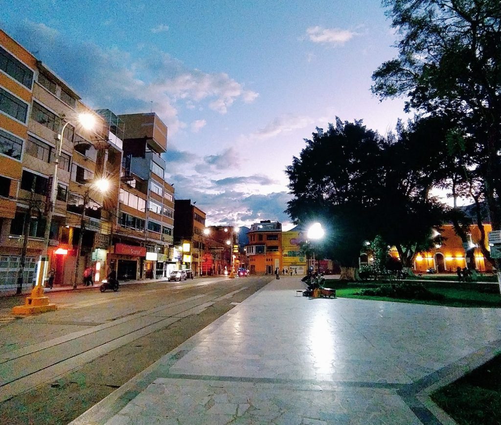 No habrá prórroga para cambio de paneles publicitarios en Plaza de Armas