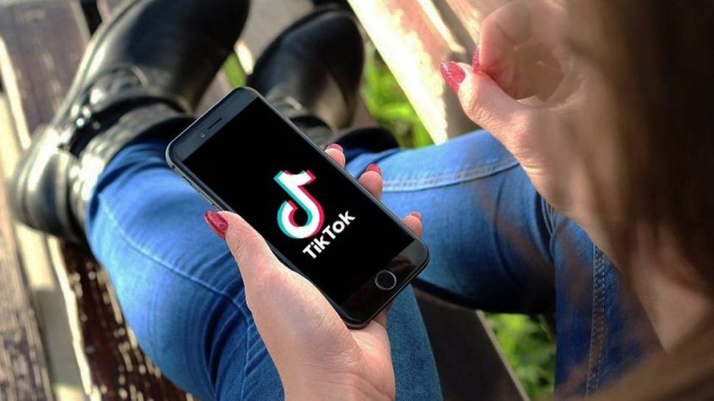 TikTok es denunciada en el Reino Unido por recopilar ilegalmente información de menores de edad