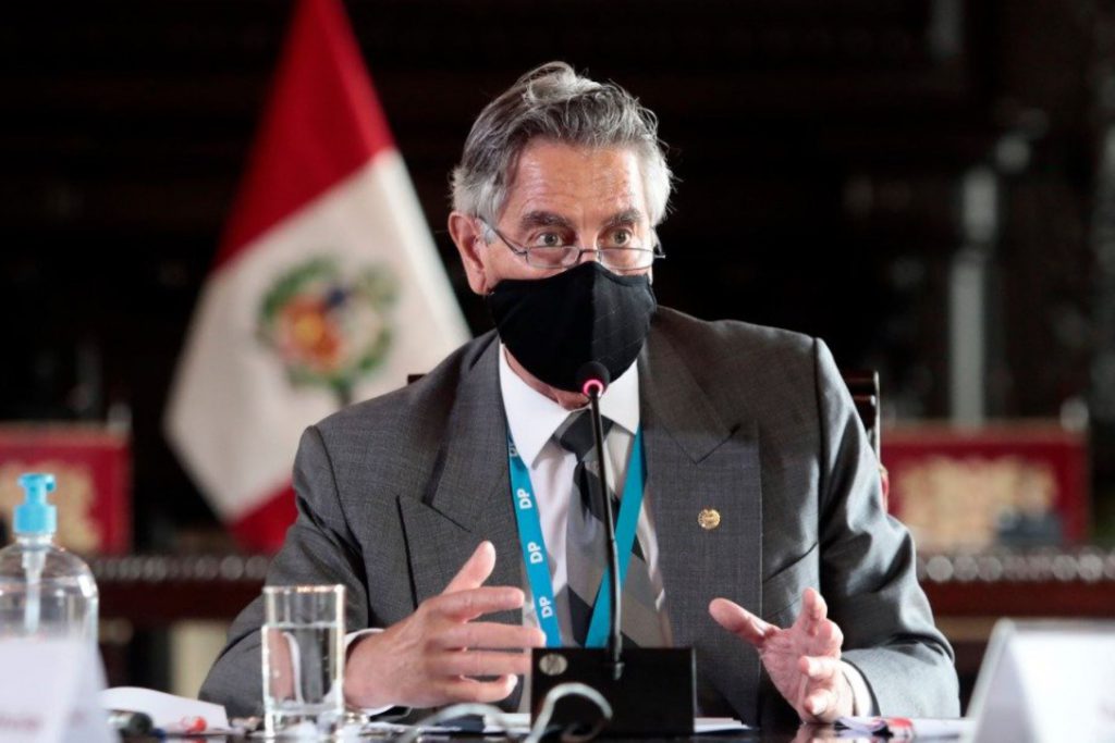 Sagasti sobre denuncia de jeringas vacías: “Este tipo de engaño no se debe permitir”