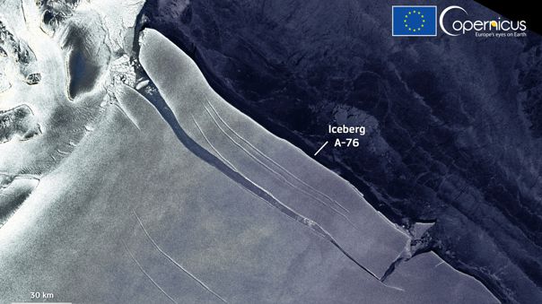El iceberg más grande del mundo se desprende de la Antártida