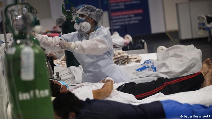 Essalud advierte de posible tercera ola de la COVID-19 debido a aglomeraciones en mítines políticos