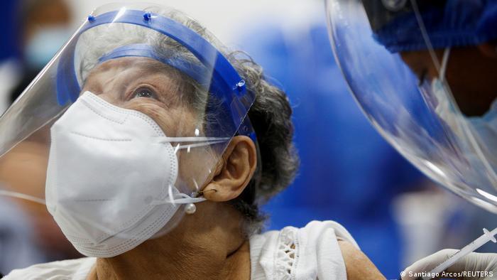 Alemania planea aliviar las restricciones vigentes para los inmunizados