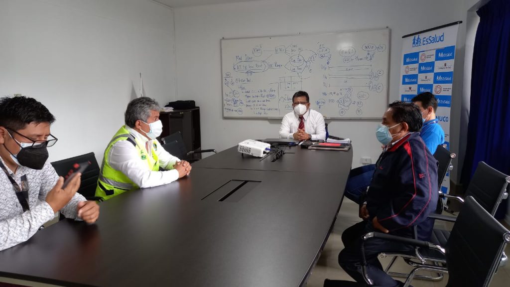 Articulan esfuerzos en saneamiento de terreno de hospital de EsSalud