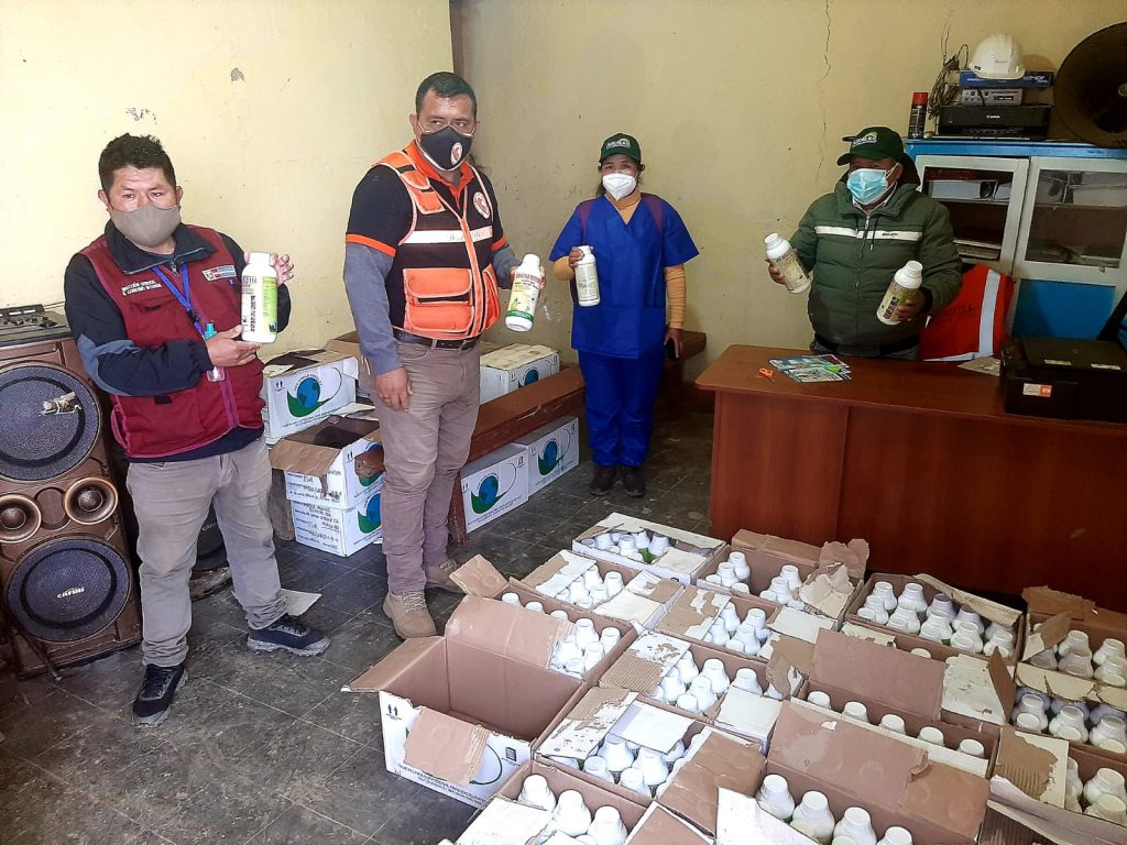 Entregan abono foliar a agricultores afectados por heladas