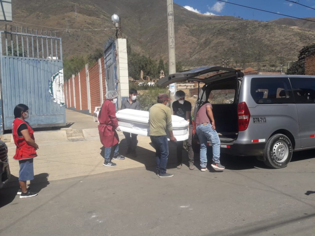 Exige justicia por crimen de hermana y sobrina degolladas